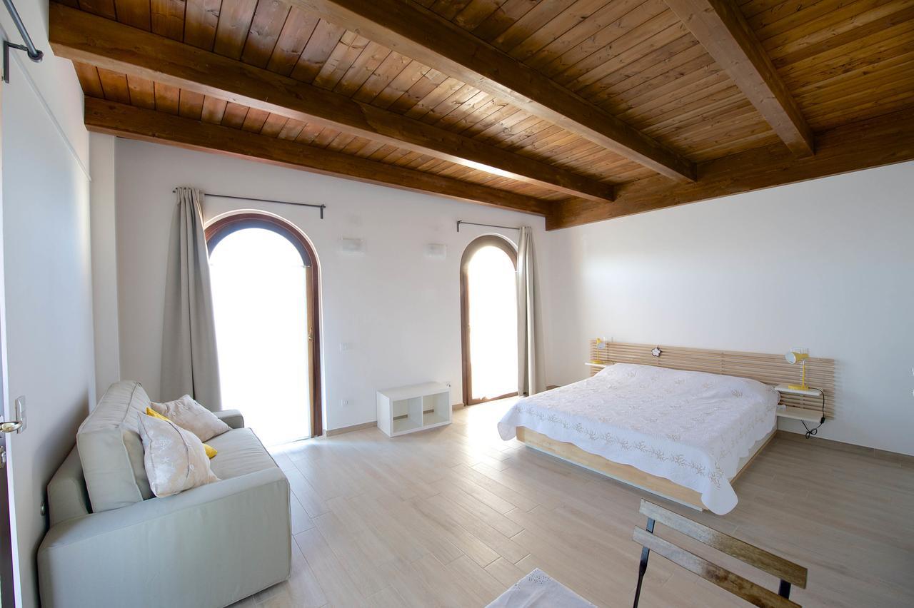 Torre Della Loggia - Dimora Storica - Ortona Bed & Breakfast Exterior photo