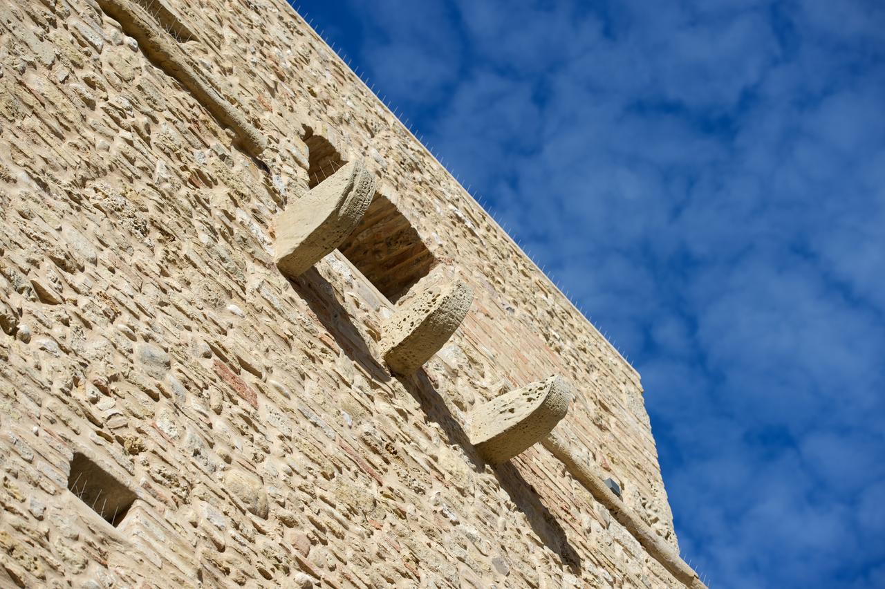 Torre Della Loggia - Dimora Storica - Ortona Bed & Breakfast Exterior photo